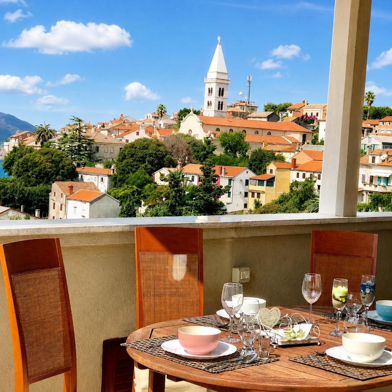 Losinj Panorama Penthouse - Ferienwohnung Mali Lošinj