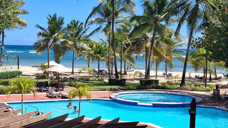Apartment facing the Caribbean Sea, Juan Dolio Beach, RD - Free Late Check-Out - B&B Juan Dolio