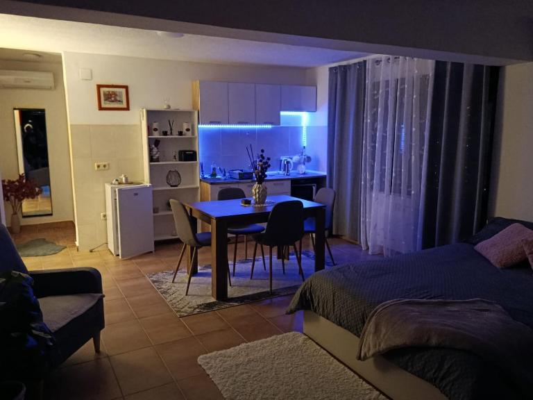 Studio apartman EMA - Bed and Breakfast Brodski Varoš