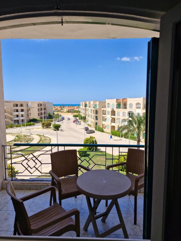 ستوديو غرفة وصالة قرية شاطئ الفيروز الساحل الشمالي - B&B Qaryat Shurūq