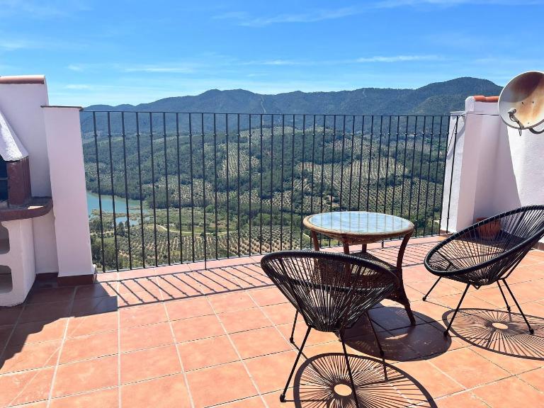Apartamentos Esencia atico - Ferienwohnung Hornos