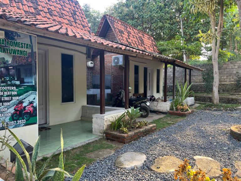 Tiara Homestay Banyuwangi Near train Station - B&B Banyuwangi