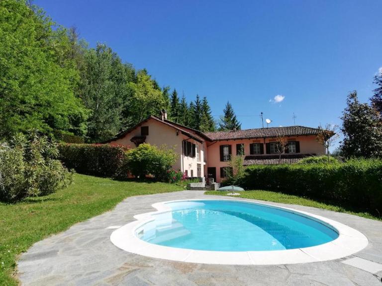 Cascina Bolichin - B&B Diano d'Alba