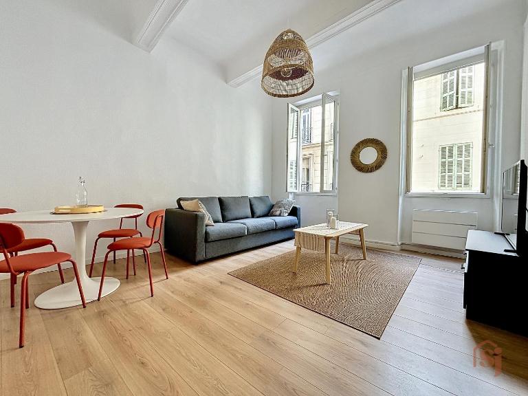 Central Flat - Spacious & Comfortable - B&B Marseille
