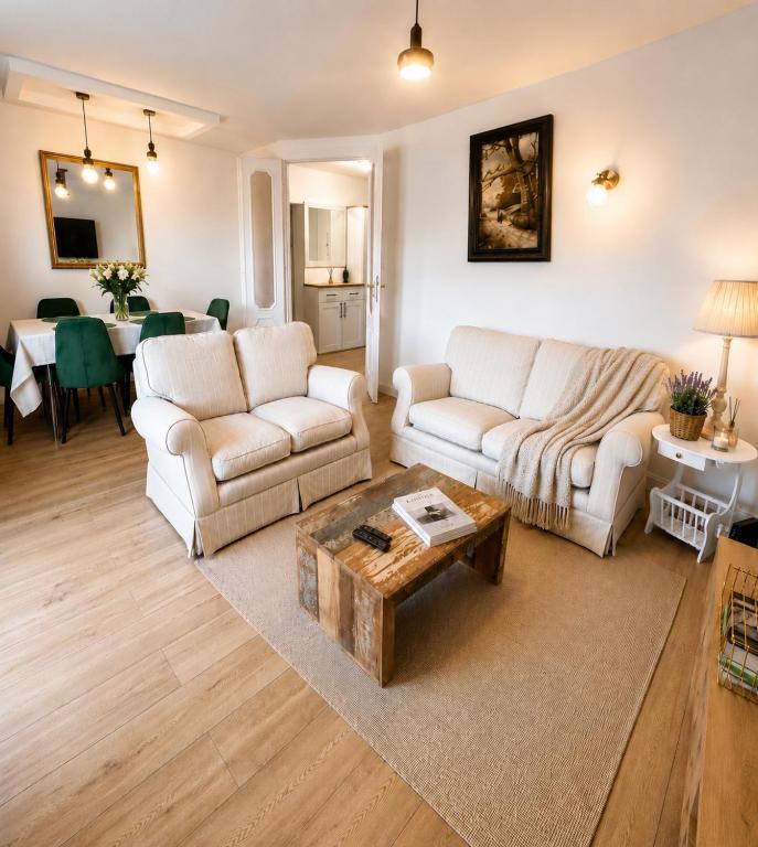 Flat - walking distance to the National Stadium - B&B Varsavia