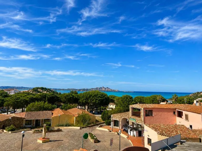 Sea View Three Bedroom Home with Panoramic Terrace - B&B Baja Sardinia