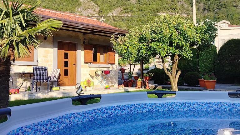 Small Stone Cottage - B&B Viro