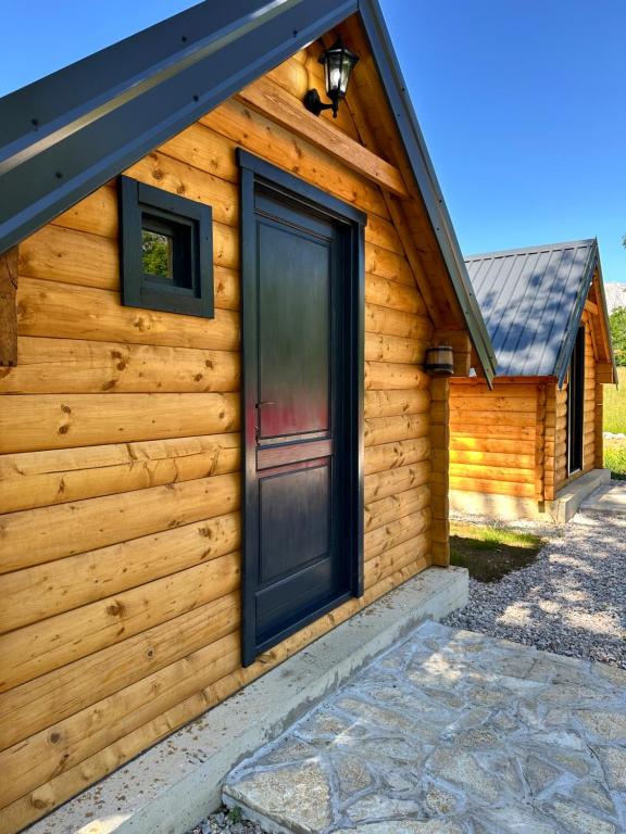 Log Cabin - B&B Blatina