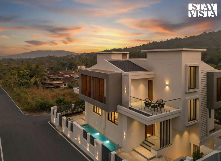 StayVista at Eden Verde with BBQ and Pool - B&B Madgaon