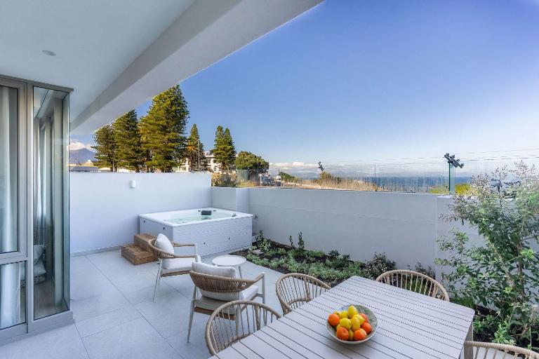 The Mira Whale Coast Sanctuary 103 - B&B Hermanus