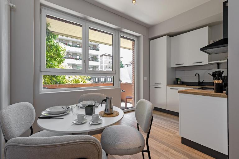 Lo Slate, monolocale essenziale con balcone Bergamo - B&B Bergamo