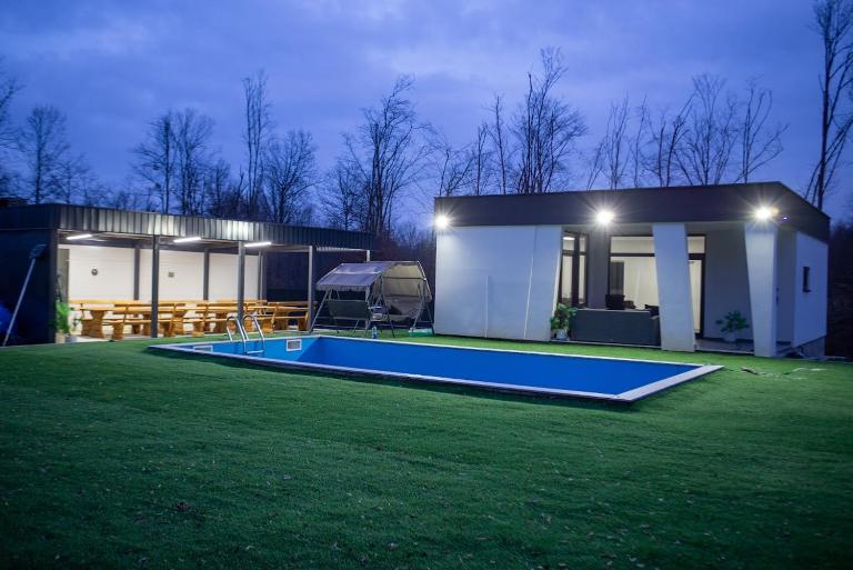 LuxRetreat - Chambres d'hôtes Živinice