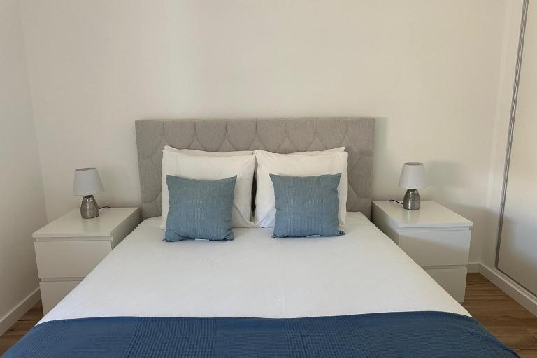 Cozy 2Bdr Flat in Armação de Pêra by Lovelystay - B&B Armação de Pêra