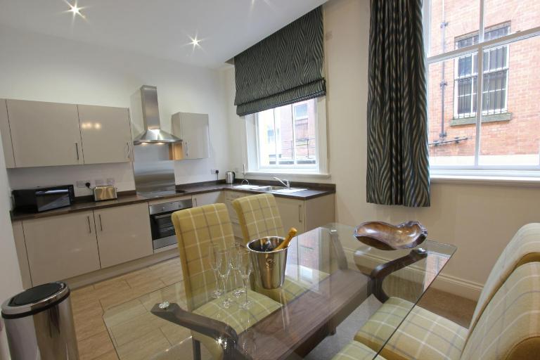 The Castle Collection - 25 Castle Street - Bed and Breakfast Liverpool