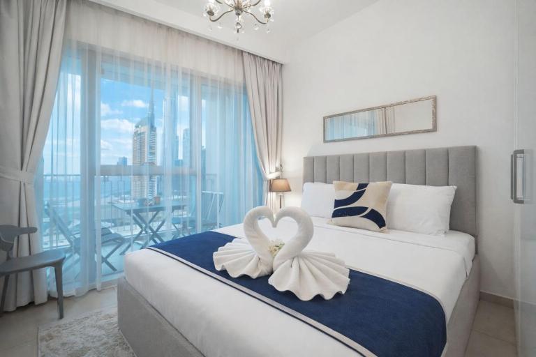 Vacay Lettings - Premium 2BHK, Burj Khalifa View, Downtown Dubai - B&B Dubai