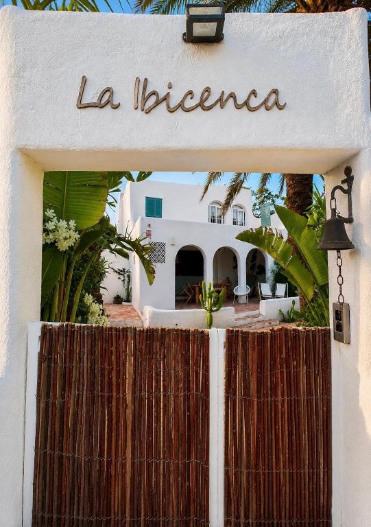 La IBICENCA & JACUZZI by XimoApartments - Ferienwohnung Oliva