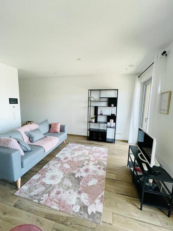 Sophisticated 2BR w terrace&parking spaces - B&B Luxemburgo