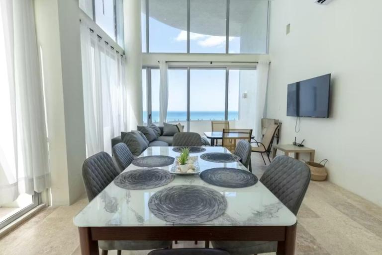 Oceanfront Condo with Pool and Views Telchac | Depto B52 - B&B Xtampú