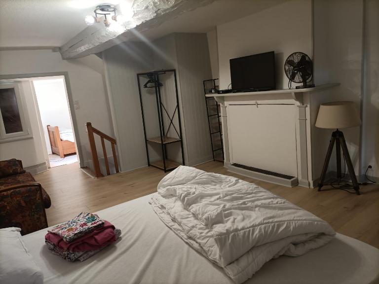 La maison bleue 1 - Bed and Breakfast Saint-Pierre-du-Regard