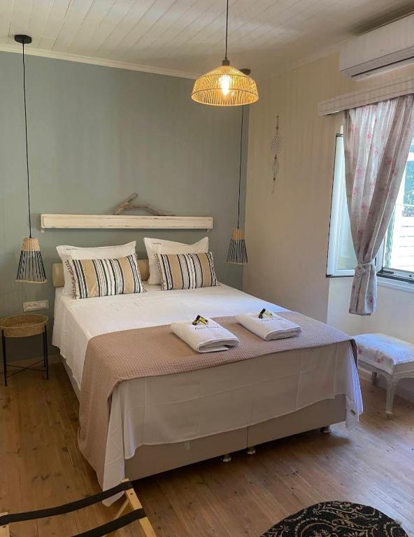 Casa Tereza - Bed and Breakfast Platanos