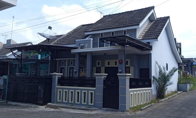 Megantara Permata Jingga Homestay - Chambres d'hôtes Giri
