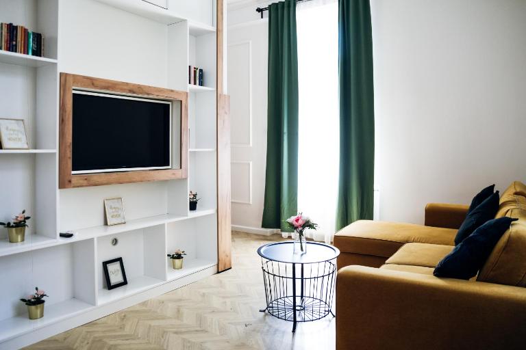 Smaragd Apartman - Ferienwohnung Győr