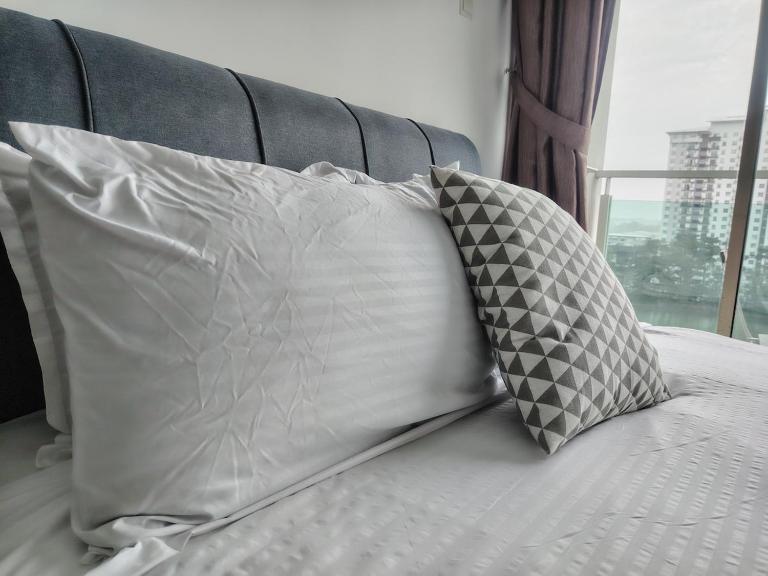 Mount Austin IKEA Toopen 10 mins - B216 Pool View - B&B Johor Bahru