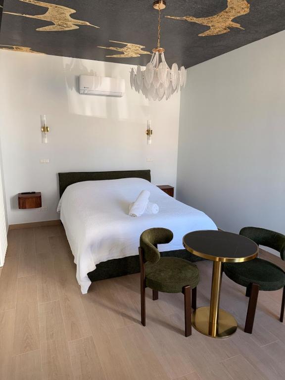 Suite mit Kochnische, 15 Min Frankfurt Flughafen, Parkplatz - B&B Flörsheim
