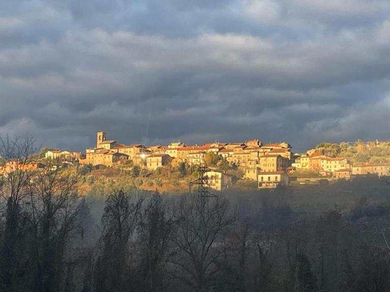 Il Sole nel Borgo - Ferienwohnung Agnino