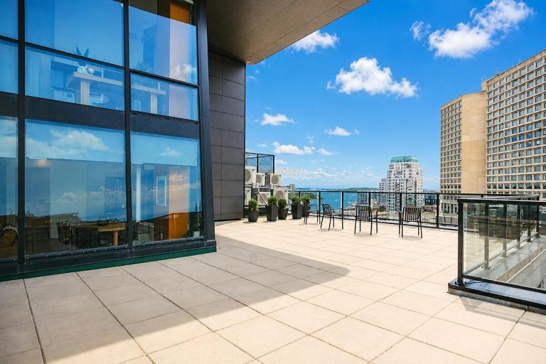 Historic Penthouse Loft 1 BR 1 Bath with Views - B&B Halifax