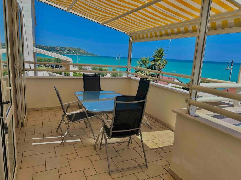 Apartment with Terrace Costa dei Trabocchi - B&B Fossacesia
