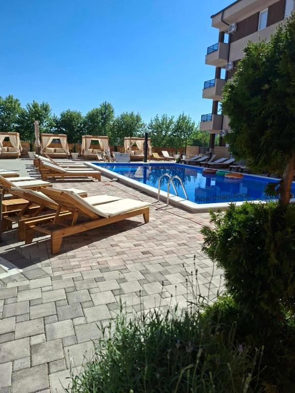 Apartman Anna Srebrno jezero - Ferienwohnung Veliko Gradište