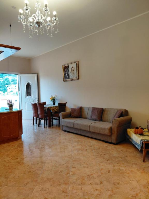Theodore's Mansion Your aristocratic escape in Greece - B&B Pentéli