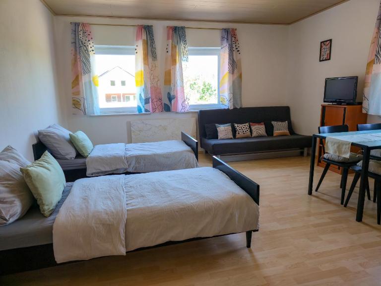 Ferien- und Monteurswohnungen Nagler - Chambres d'hôtes Störnstein
