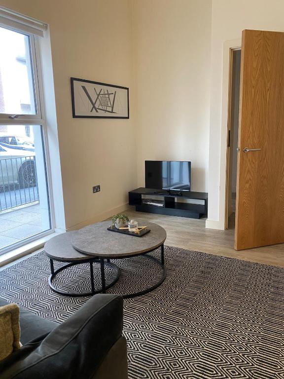 Luxury 2 bed 3 bathroom apartment with balcony, middlewood plaza Salford - B&B Manchester