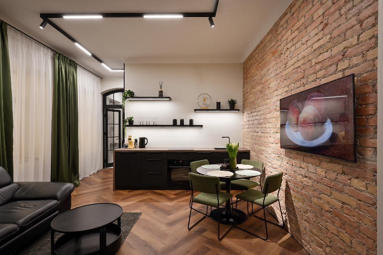Merķeļa Heritage Suite - Stay between Old Town and modern Riga - B&B Riga