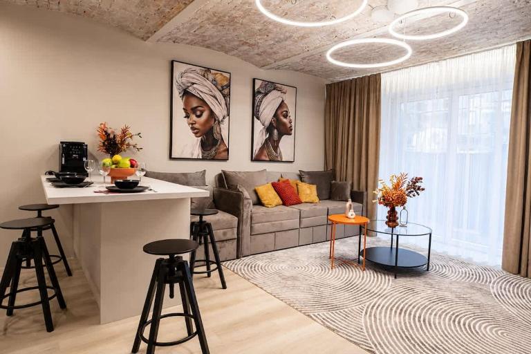 Sheffel Courtyard Residences - Grand Studio - Ferienwohnung Riga