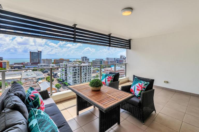 Luxury in Litchfield Street - Heart of the CBD - Bed and Breakfast Darwin