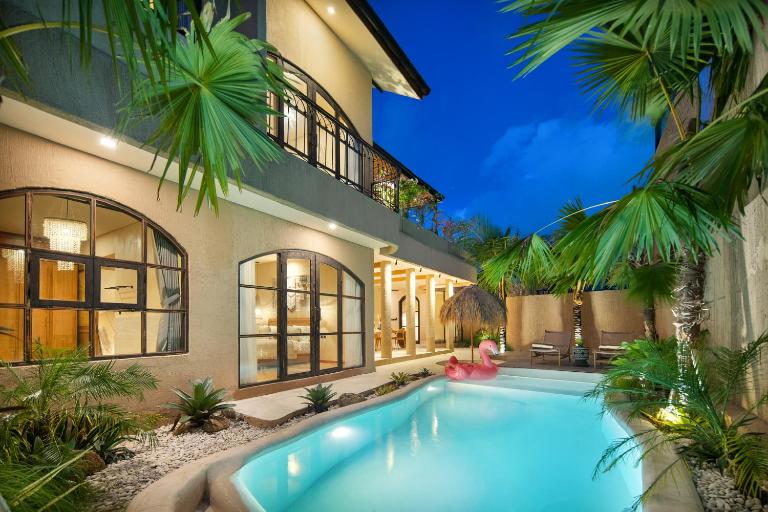 Laina Villa Jimbaran 2 - Chambres d'hôtes Jimbaran
