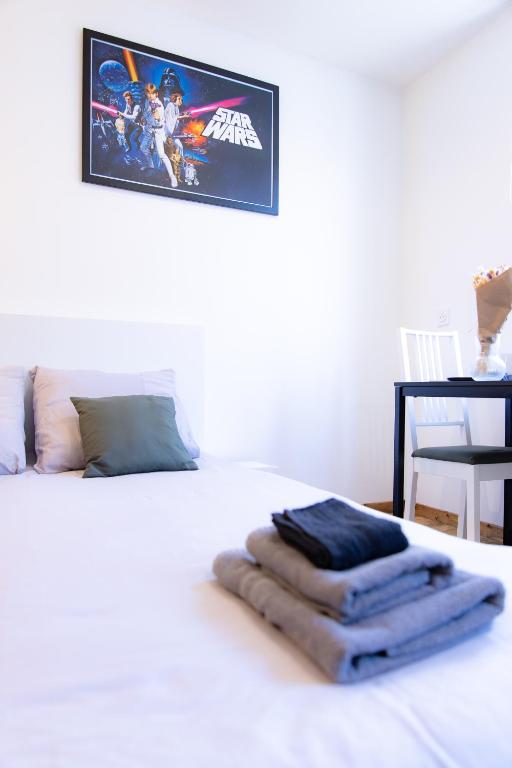 Superbe studio I Centre ville Saint Ausone - B&B Angoulême