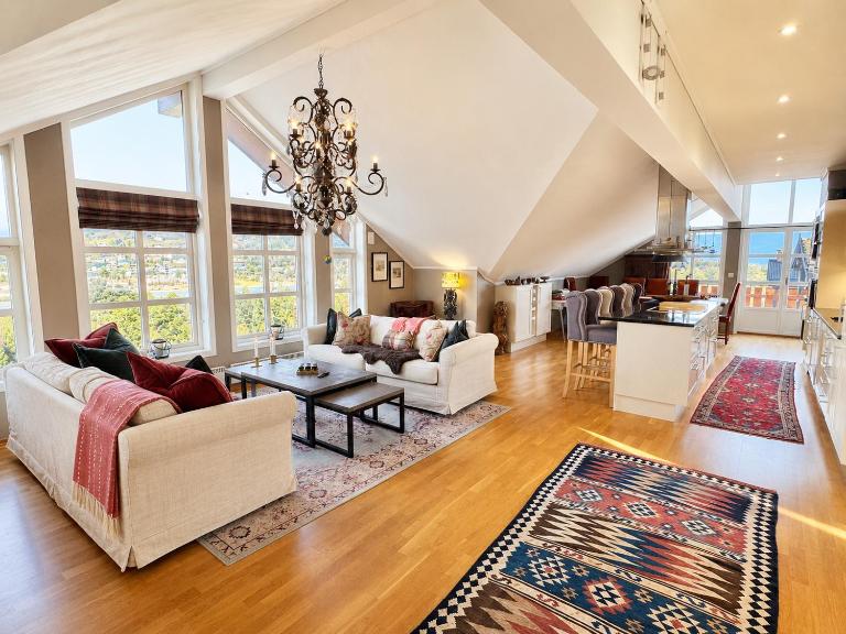 Spacious and beautiful apartment in Geilo, mountain retreat with view! - Bed and Breakfast Geilo
