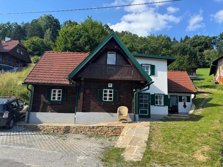 Weinberghaus optimal für 2 Familien - B&B Vochera am Weinberg