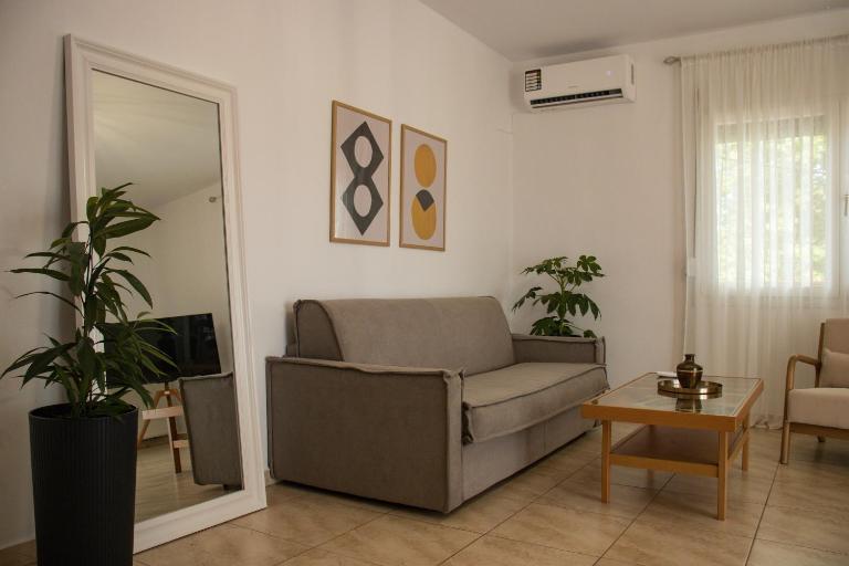 Diame Suite - Tzivelekidou - Chambres d'hôtes Chrysoúpolis