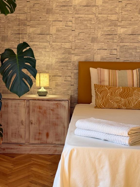 Habitación cornisa , baños y cocina compartida - B&B Toledo