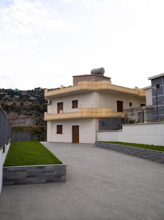 Kristo Villa - B&B Sarandë