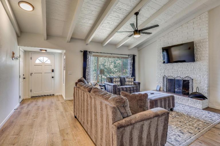 Near River! Home w/ Fenced Yard in Bullhead City - B&B Bullhead City