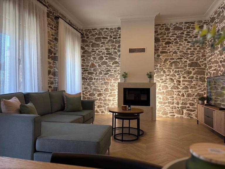 Amara Centro Luxury Apartments - B&B Mouzáki