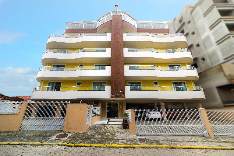 Residencial Dona Naime - Ferienwohnung Bombinhas