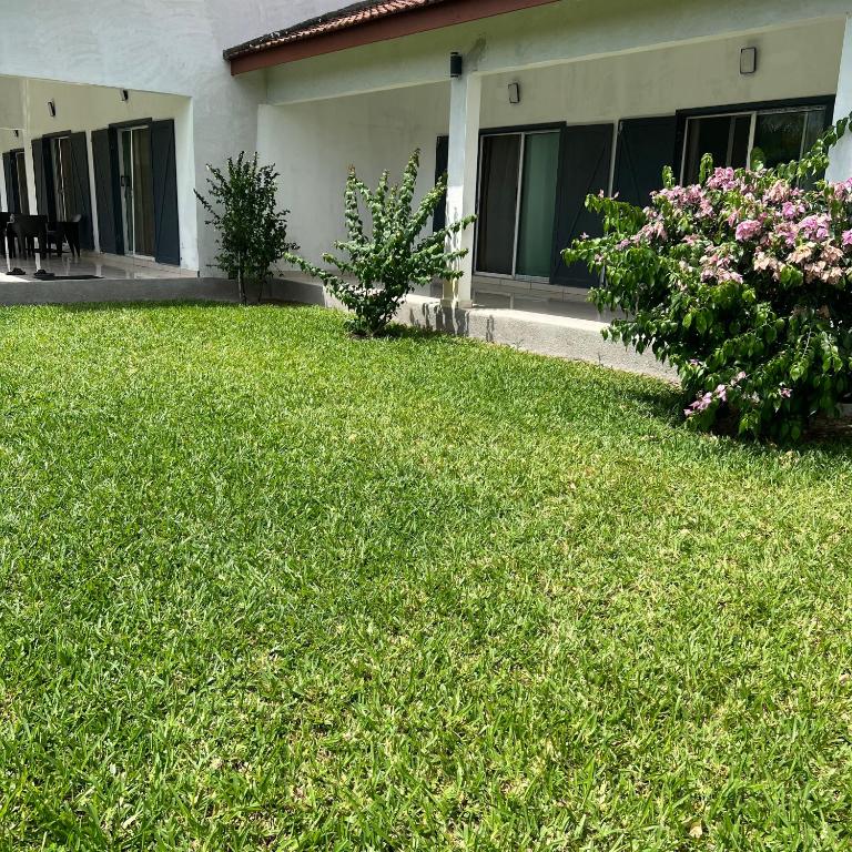 La Villa Fleur d'Edene - Ferienwohnung Abidjan