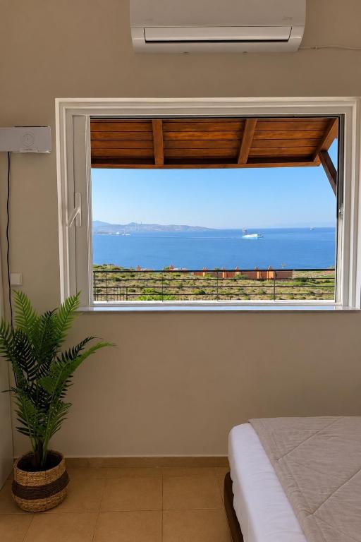 Sea View Beach House with Panoramic Terrace - B&B Sunión